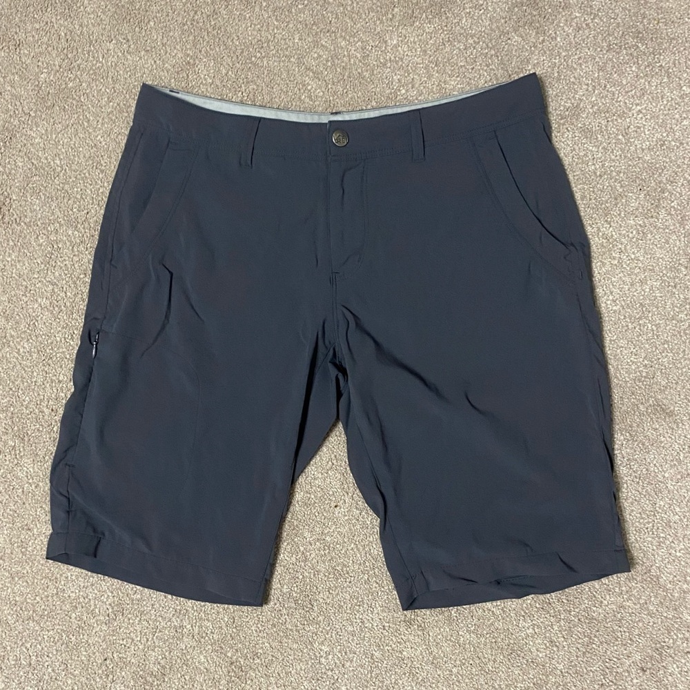 REI Grey Lightweight Shorts Size 6